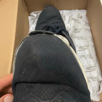 Boyner'de Skechers Ayakkabısının Üretim Hatası İddiası Ve Garanti Reddi