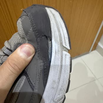 Skechers Ayakkabısında Üç Ay Sonra Taban Ve Saya Birleşiminde Yırtılma Ve Üretim Hatası İddiası