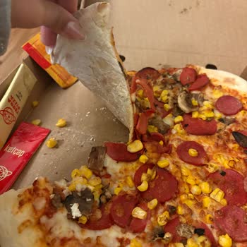 Çiğ Pizza Hamurları Nedeniyle Yaşadığım Mağduriyet Ve Tam İade Talebim