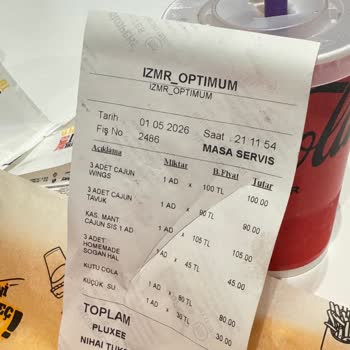 Kutu Kola İsteyince Sulu Bardak Kola Ve Sert Soğan Halkaları Verildi, İade Talebi