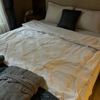 Kötü Hijyen, Kirli Odalar Ve Havuz Nedeniyle Tam İade Talebi