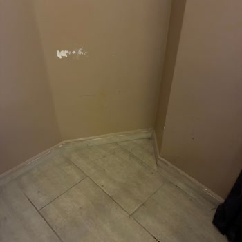 Kötü Hijyen, Kirli Odalar Ve Havuz Nedeniyle Tam İade Talebi