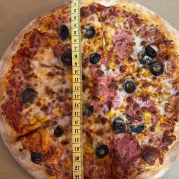 Orta Boy Ödeyen Müşteriye Küçük Pizza Gönderildi