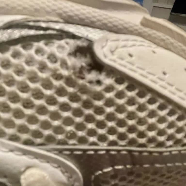 New Balance 530 Model Ayakkabının File Bölümünde Hızlı Yırtılma Ve Değişim Talebi
