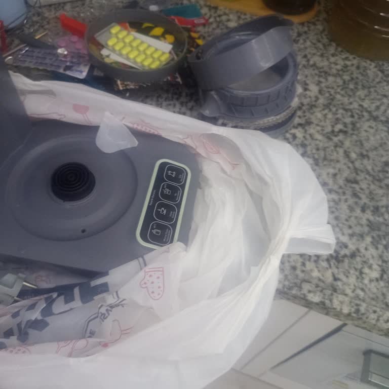 Garanti Reddi Ve Yedek Parça Yok: Konuşan Çay Makinesinin Alt Haznesi Kırıldı