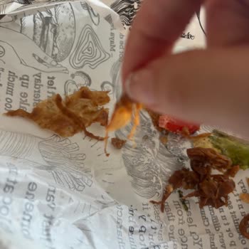 Trendyol Üzerinden Soğuk Ve Yanmış Burger Siparişinde Hijyen Ve Teslimat Sorunları, İade Talebi