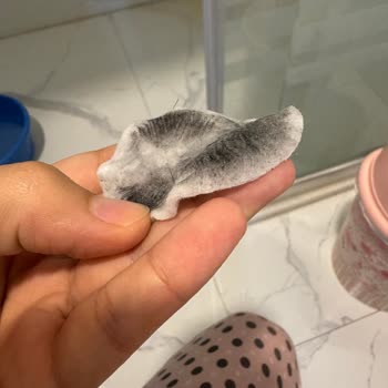 Maybelline Maskaradan Kirpik Dökülmesi: Para İadesi Talebi
