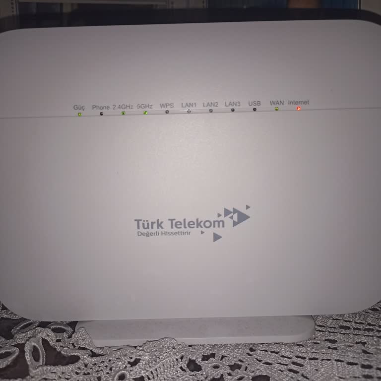 İzmir Menemen'de 24 Saatten Uzun Süren İnternet Kesintisi Ve Çözüm Beklentisi