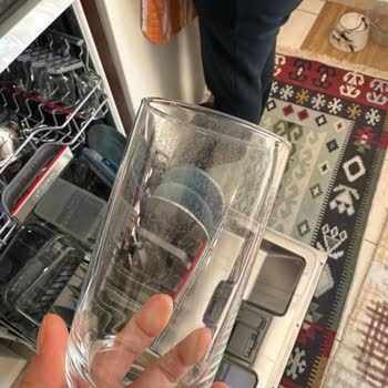 Bosch Bulaşık Makinesinde Temizleme Sorunu Ve Yetersiz Servis, Ücretsiz Değişim Talebi