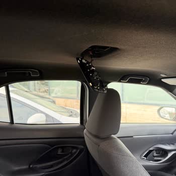 Yaris Cross’ta Tepe Lambası Sorunu Ayıplı Araç İddiasına Dönüştü