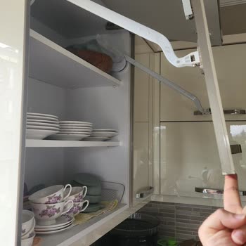 Samet A.Ş D1 500n Pistonlu Dolap Kapakları Aşağı Düşüyor Ücretsiz Parça Talebi
