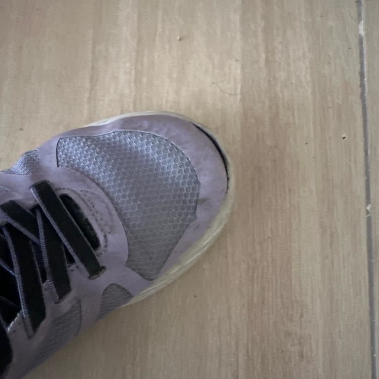 Skechers Çocuk Ayakkabısının Üretim Hatası: Ön Tarafın Açılması Ve İade Talebi