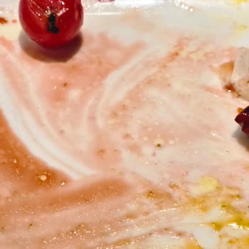 Tavuk Dünyası'nda Bozulmuş Domatesli Salata Ve Gıda Güvenliği İhlali