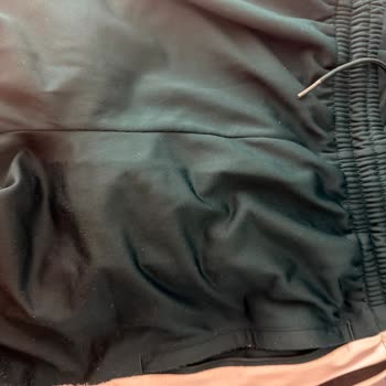 Adidas Eşofman Altında Hızlı Tüylenme Sorunu Ve İade Talebi