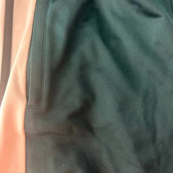 Adidas Eşofman Altında Hızlı Tüylenme Sorunu Ve İade Talebi