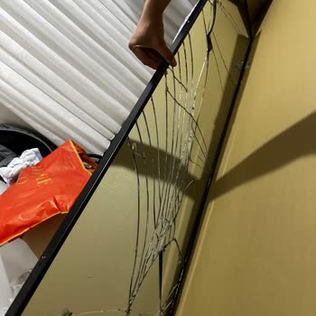 IKEA'dan Gelen Kırık Boy Aynası Ve İade Sürecindeki Sorun