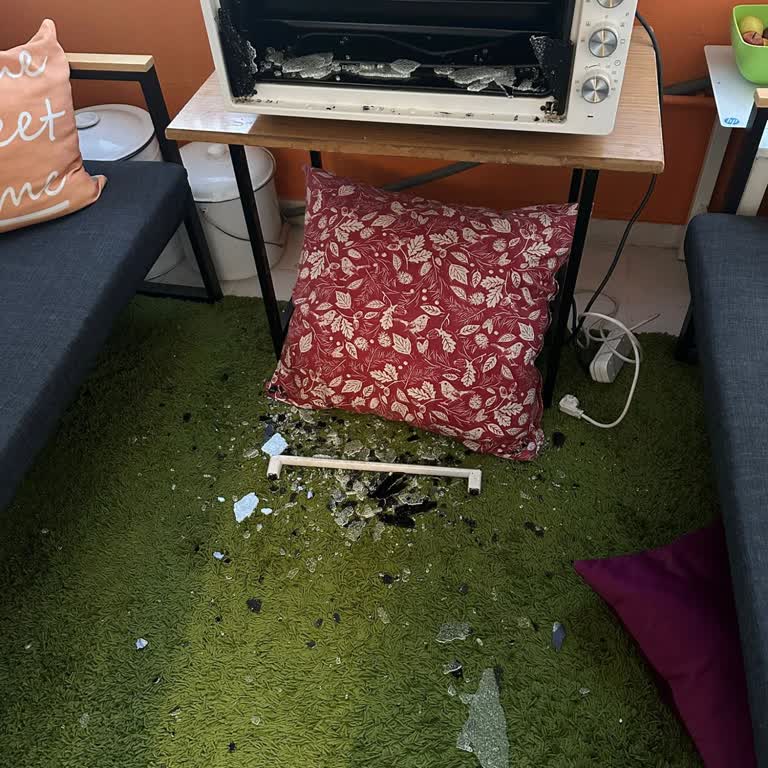 Beko Fırın Camı Kullanım Dışı Patladı, Ücretsiz Onarım Ve Kontrol Talebi