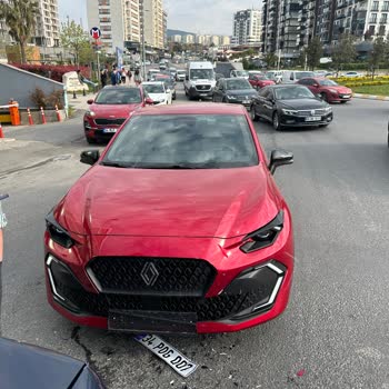 Yeni Renault Clio'da Çarpışma Önleyicisi Ve Hava Yastıkları Çalışmadı