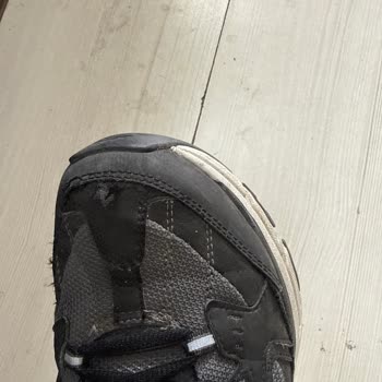 Skechers Ayakkabım 4 Ayda Dikişleri Atmaya Başladı, Garanti Reddi Ve Değişim Talebi