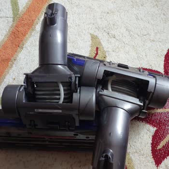 Dyson Süpürge Başlığı Tekrar Kırıldı, Ücretsiz Değişim İstiyorum