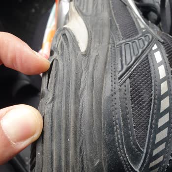 Nike Ayakkabımda Üretim Hatası Olmasına Rağmen Garanti Reddi