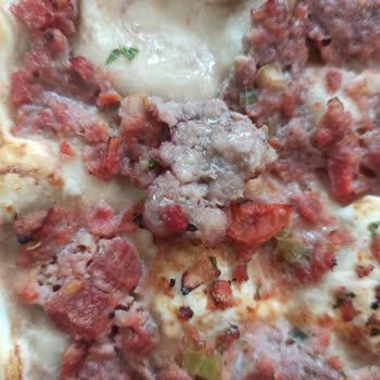195 TL'lik Pişmemiş Ve Kalitesiz Lahmacun Menüsü