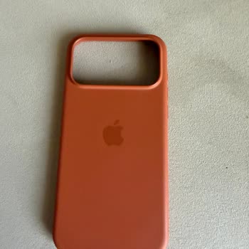 Orijinal Apple Kılıfına Rağmen Çizilen Iphone 17 Pro Max İçin Değişim Talebi