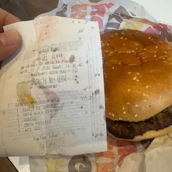 Ranch Burgerde İçerik Eksikliği Ve Hayal Kırıklığı