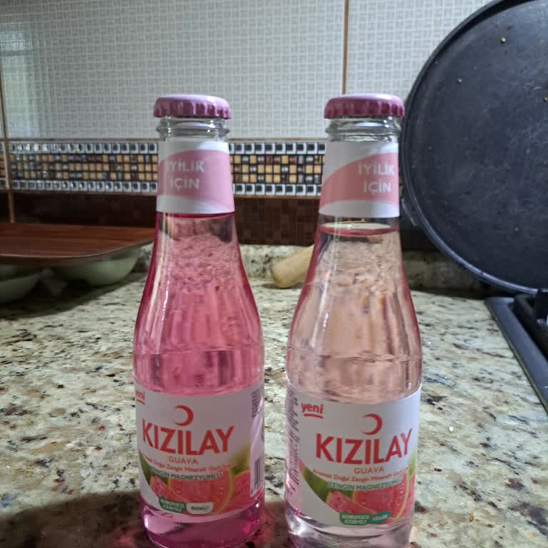 Kızılay Guava Gazlı İçeceklerde Renk Farkı Ve Güvenlik Endişesi