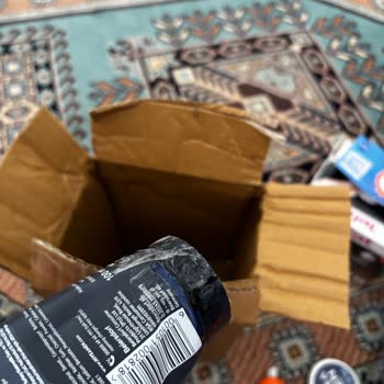 Patlak Gelen Yüz Yıkama Jelinin Değiştirilmesi Talebi