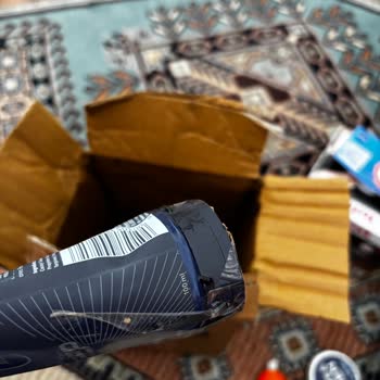 Patlak Gelen Yüz Yıkama Jelinin Değiştirilmesi Talebi