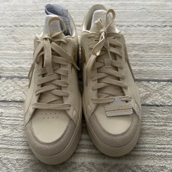 Hasarlı Kutulu Skechers Ayakkabısının Değişim Talebine Mağaza Müdürünün Olumsuz Yanıtı