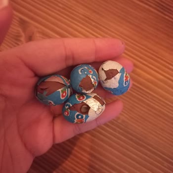 Zırhlıoğlu Toptan Market'te Ambalajı Açık Ozo Ozmo Mini Eggs Ürününde Sağlık Riski