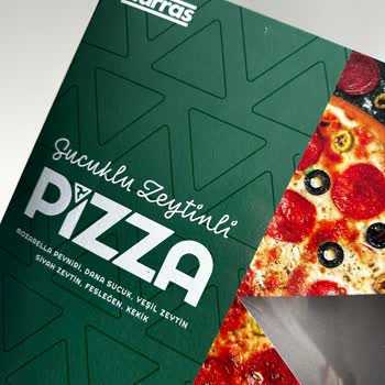 Zeytinli Sucuklu Pizza’da Kıl Yumağı: Hijyen Ve İade Talebi