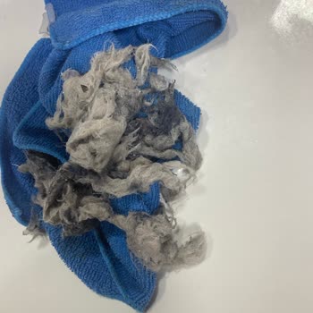 Garanti Altındaki Çamaşır Makinem Su Kaçırıyor, Islak Çıktı Ve Servis Ücret Talebiyle Mağdur Oldum