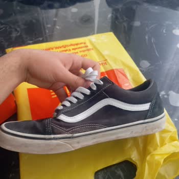 Boyner'den Aldığım Vans Ayakkabısının Kısa Sürede Yırtılması Ve Kullanıcı Hatası Reddi