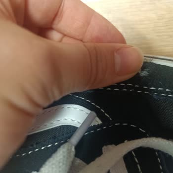 Kısa Sürede Sökülen Vans Sneaker Değişim Talebi Reddedildi
