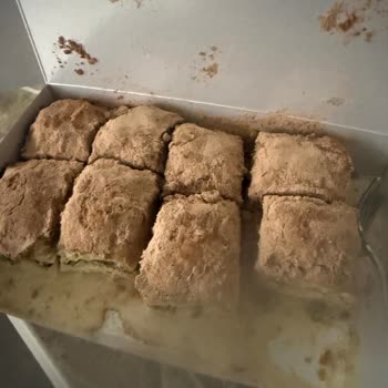 Ekşi Baklava Ve Cevapsız Müşteri Temsilcisi: İade Talebi