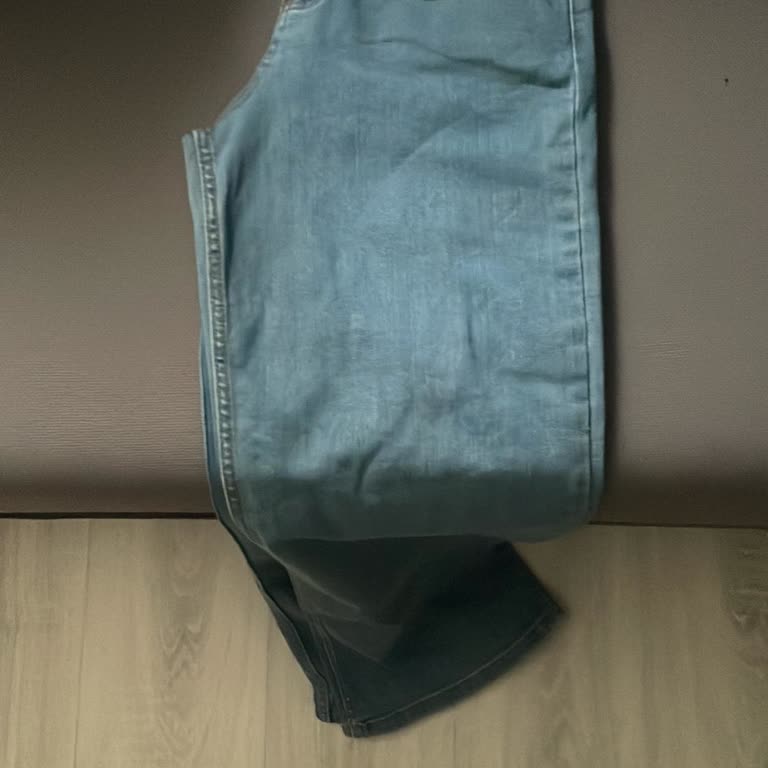 Görseldeki Pantolon Gelmedi, Kalitesi Kötü Ve İade Reddi