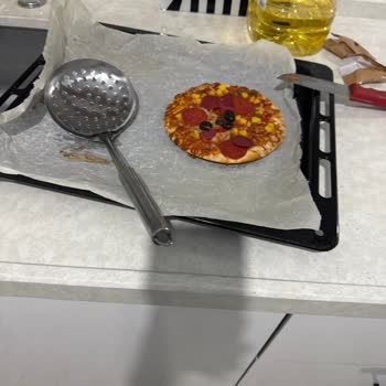 Superfresh Pizza’da Yoğun Kötü Koku Ve Tüketilemez Durum