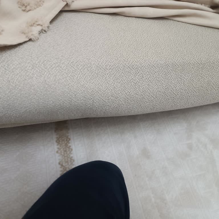Defolu Koltuk Ve Çözüm Sunmayan Mağaza Davranışı