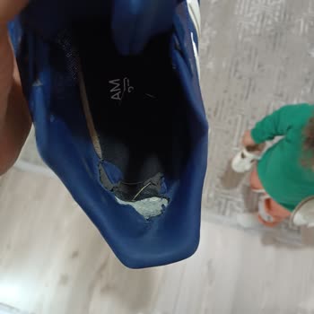 Adidas Ayakkabısında Erken Aşınma, Açılma Ve Deformasyon