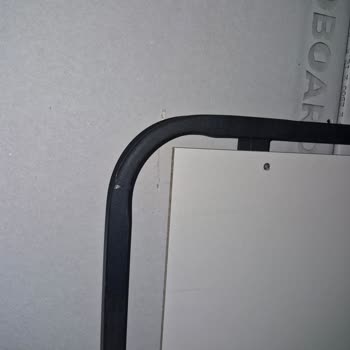 Özensiz Paketleme Ve Hasarlı Mobilyalar İçin Acil Çözüm Talebi