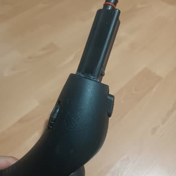 Buharlı Temizlik Makinesinde İlk Kullanımda Boru Bağlantısında Çatlak Ve Yedek Parça Temini Sorunu