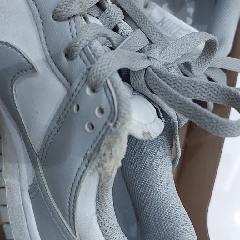 Nike Air Force Ayakkabıda 10 Gün İçinde Yırtılma, Değişim Ve İade Talebi