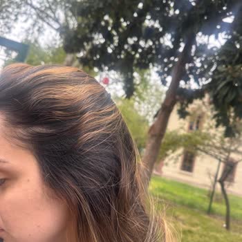 Saç Rengi Akması Ve Kaba Tutum Nedeniyle 8.000 TL’lik Kuaför Mağduru