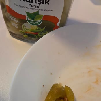 Sera Turşusunda Çekirdekli Zeytin Bulunması Diş Kırığına Neden Oldu