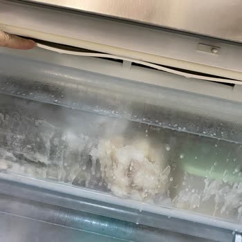 Buzdolabındaki Sızma Ve Kapanmayan Kapak Ücretsiz Onarılmalı