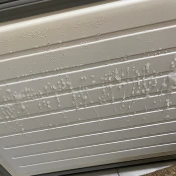 Buzdolabındaki Sızma Ve Kapanmayan Kapak Ücretsiz Onarılmalı