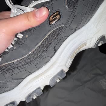 Skechers D'Lites Copper Divine Ayakkabısında Kısa Sürede Dikiş Atması Ve Taban Açılması